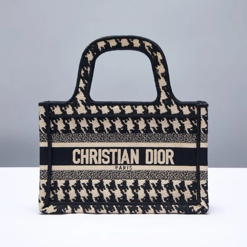 GlitzyBags - Designer bags by Dior 267