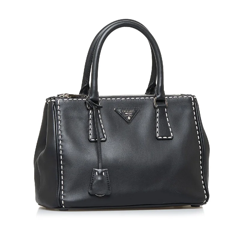 Prada Small City Calf Hand Stitched Galleria Double Zip (SHG-Tte58w)